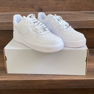 Nike Air Force 1
